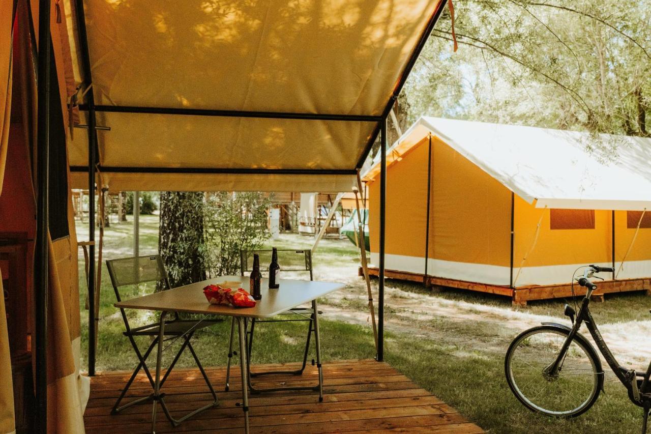 Reyssouze Onlycamp Camping Le Champ D'Ete酒店 外观 照片